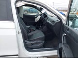 VOLKSWAGEN TIGUAN 2.0T SE/2.0T SE R-LINE BLACK/2.0T SEL 3VV2B7AX8MM083365 fotografie
