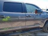 TOYOTA TUNDRA SR5 5.7L V8 5TFDW5F11JX723314 photo