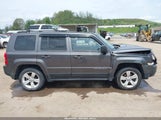 Jeep Patriot Latitude 1C4NJPFA8GD633277 снимка