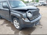 Jeep Patriot Latitude 1C4NJPFA8GD633277 снимка