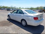 TOYOTA CAMRY LE 4T1BE32K96U686000 снимка