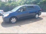 TOYOTA SIENNA LE 5TDZA23C74S213696 снимка