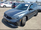 VOLKSWAGEN TIGUAN 2.0T SE R-LINE BLACK 3VVCB7AX8PM036684 photo
