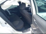 TOYOTA CAMRY LE 4T1C11AK2PU185800 снимка