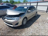 TOYOTA CAMRY LE 4T4BF1FK2ER423556 снимка