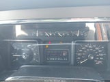 LINCOLN NAVIGATOR 5LMJJ2J58BEJ00868 снимка
