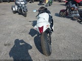 SUZUKI GSX1300 R JS1GX72A2B2100630 снимка