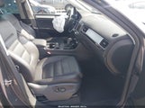 VOLKSWAGEN TOUAREG VR6 SPORT WVGFF9BP3BD002517 photo