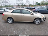 TOYOTA COROLLA LE 2T1BU4EE8DC018511 снимка
