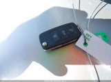 VOLKSWAGEN TIGUAN 2.0T/2.0T S WVGAV7AX5HK016877 снимка