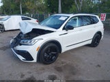 VOLKSWAGEN TIGUAN 2.0T SE R-LINE BLACK 3VVCB7AX0PM092375 снимка