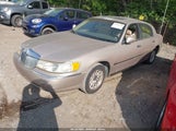 LINCOLN TOWN CAR SIGNATURE 1LNFM82WXWY618589 снимка