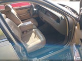 LINCOLN TOWN CAR SIGNATURE 1LNFM82WXWY618589 photo