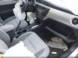 TOYOTA COROLLA LE 2T1BURHE6JC010315 снимка