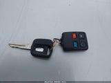 LINCOLN TOWN CAR SIGNATURE 1LNHM82W7XY615630 снимка