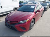 TOYOTA CAMRY SE 4T1B11HK0JU677346 fotografie