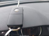 VOLKSWAGEN PASSAT 1.8T S 1VWAT7A3XGC031856 снимка