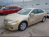 TOYOTA CAMRY LE 4T4BF3EK0AR031439 снимка