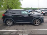 HYUNDAI TUCSON SE KM8J3CA44HU524797 снимка