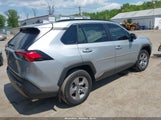 TOYOTA RAV4 XLE 2T3P1RFV8RW409228 снимка