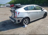 Toyota Prius Two JTDKN3DU3D5686701 снимка