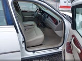 Lincoln Town Car Signature Limited 1LNHM82W15Y655053 снимка