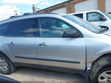 CHEVROLET TRAVERSE LS 1GNKRFKD0GJ224561 fotografie