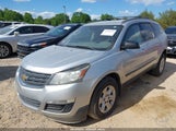 CHEVROLET TRAVERSE LS 1GNKRFKD0GJ224561 снимка