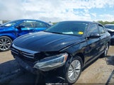VOLKSWAGEN JETTA 1.4T R-LINE/1.4T S/1.4T SE 3VWC57BU7KM188438 снимка