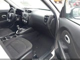 KIA SOUL KNDJN2A21G7375687 снимка