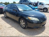 TOYOTA CAMRY LE 4T1BE46K49U295129 снимка