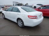TOYOTA CAMRY LE 4T4BF3EK4BR111683 снимка
