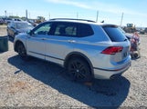 VOLKSWAGEN TIGUAN 2.0T SE R-LINE BLACK 3VV8B7AX6NM153845 снимка