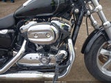 HARLEY-DAVIDSON XL1200 C 1HD1CT317CC435620 снимка