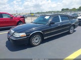 LINCOLN TOWN CAR SIGNATURE LIMITED 1LNHM82W15Y658924 снимка
