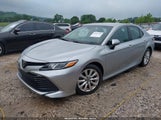 TOYOTA CAMRY LE 4T1B11HK5JU056958 photo
