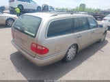 MERCEDES-BENZ E 320 AWD WDBJH82F8XX022566 photo
