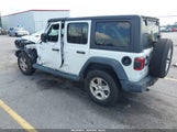 JEEP WRANGLER UNLIMITED SPORT S 4X4 1C4HJXDG2JW127282 снимка