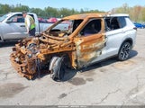 MITSUBISHI OUTLANDER SE 2.5 2WD/SE BLACK EDITION S-AWC/SE BLACK EDITION W/PANO ROOF S-AWC JA4J3VA83RZ030206 снимка