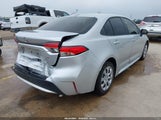 TOYOTA COROLLA LE 5YFEPRAE8LP123927 снимка