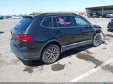 VOLKSWAGEN TIGUAN 2.0T SE/2.0T SE R-LINE BLACK/2.0T SEL 3VV3B7AX1MM009970 снимка