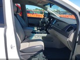 KIA SEDONA SX KNDMC5C17F6033576 снимка