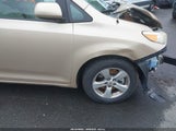Toyota Sienna Le V6 5TDKK3DC2BS006651 снимка