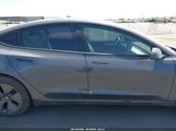 Tesla Model 3 Long Range Dual Motor All-Wheel Drive 5YJ3E1EB5NF345662 fotografie