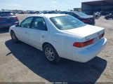 TOYOTA CAMRY CE 4T1BG22K5YU759032 снимка