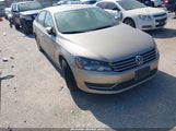 VOLKSWAGEN PASSAT 1.8T WOLFSBURG EDITION 1VWAT7A33FC084526 снимка