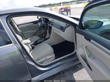 VOLKSWAGEN PASSAT 1.8T S 1VWAT7A34HC032082 снимка