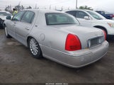 LINCOLN TOWN CAR SIGNATURE LIMITED 1LNHM82W35Y613094 fotografie