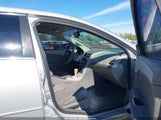 Chevrolet Malibu Ls 1G1ZB5E15BF111992 снимка