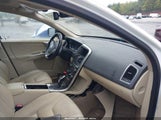 VOLVO XC60 T6 PREMIER PLUS YV4902RC8F2612666 снимка
